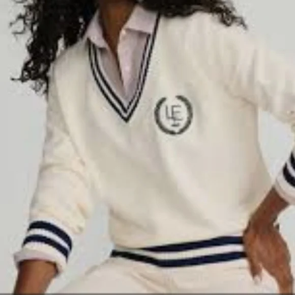 Lands' End Women's Ivory V-Neck Sweater with Navy Trim - Picture 2 of 7